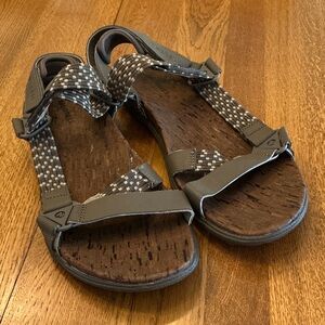 Woman’s Merrill brown strap adjustable sandal. Size 10. Velcro. Gently worn.